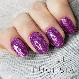 Color Street: Fiji Fuchsia